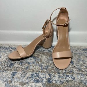 Report Nude Heels - Size 8.5